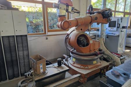 Milling robot KUKA VKR 150 R3100 Milling robot KUKA VKR 150 R3100 - Image 1