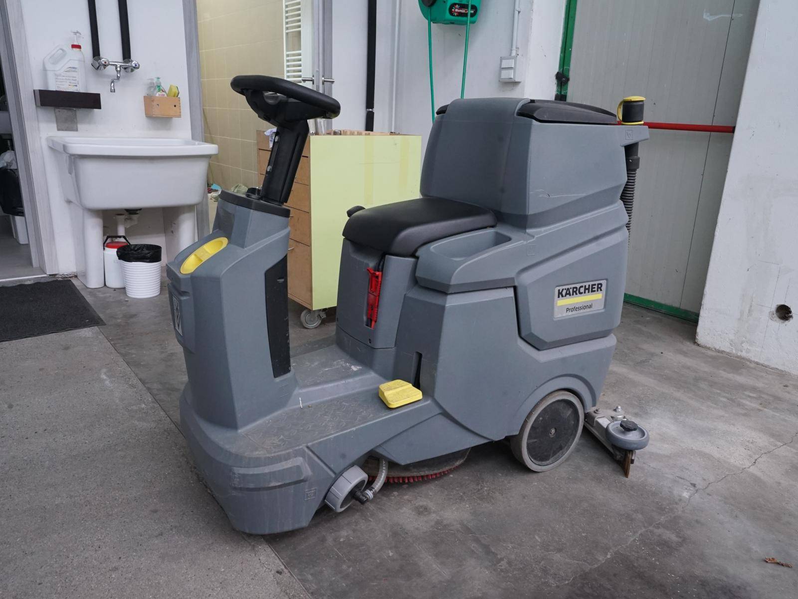 Sweeper KÄRCHER Professional BD50/70 R Classic - Image 1