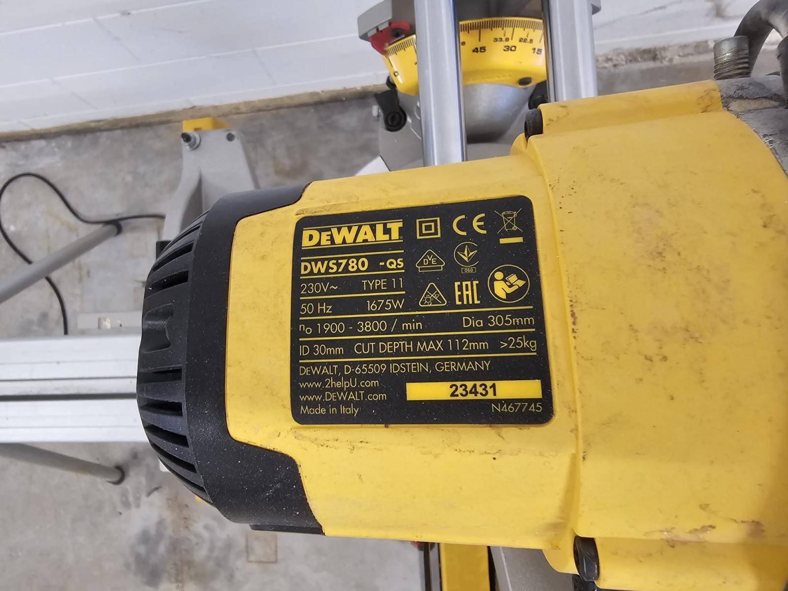 Cross cut saw DEWALT DWS 780-QS - Thumbnail 10