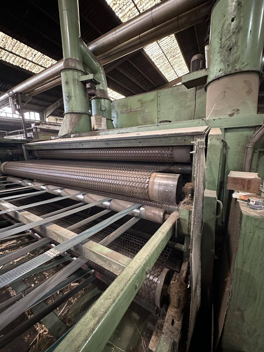 Complete plywood production line CREMONA , Colombo, Pagnoni Complete plywood production line CREMONA , Colombo, Pagnoni - Thumbnail 5