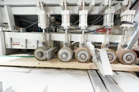 Line for the production of three-layer parquet flooring BÜRKLE Line for the production of three-layer parquet flooring BÜRKLE - Thumbnail 19