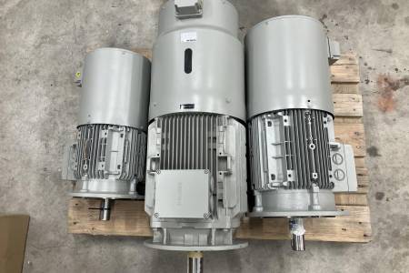 Motor SIEMENS 3 Motoren/ 3 motors Motor SIEMENS 3 Motoren/ 3 motors - Thumbnail 2