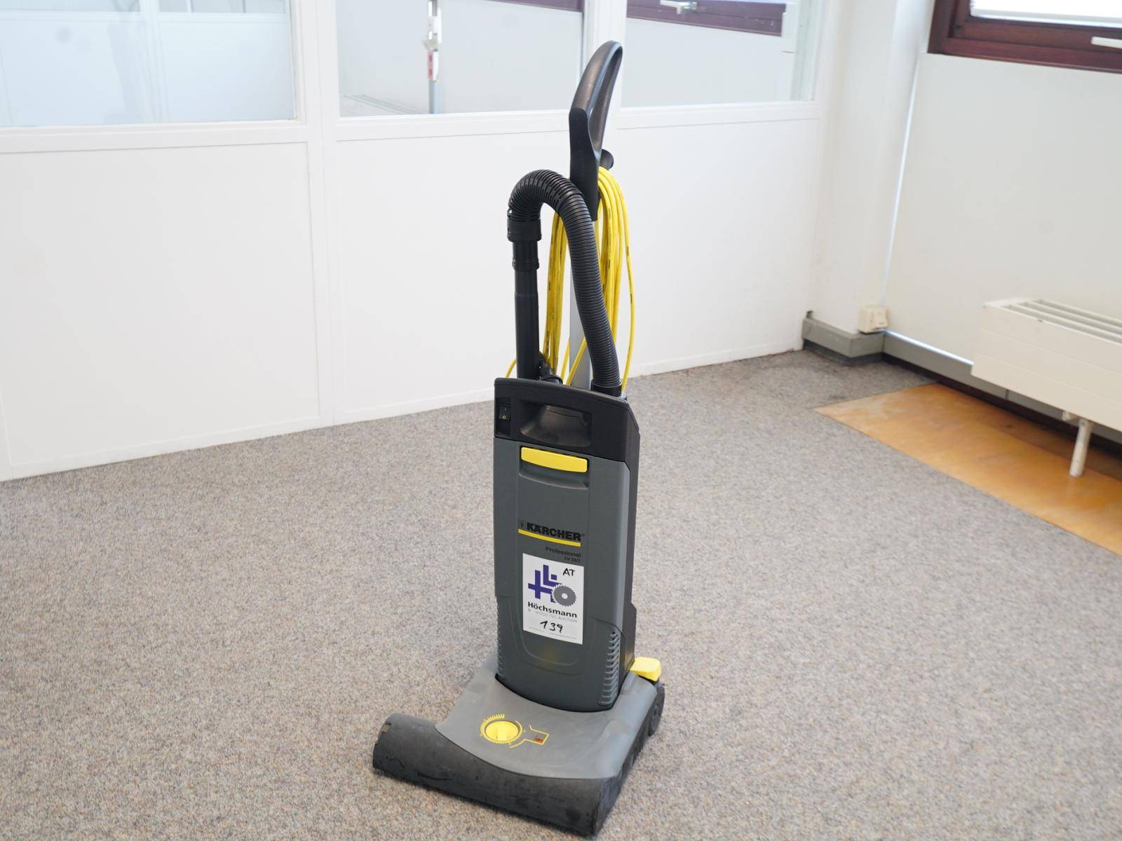 Industrial vacuum cleaner KÄRCHER CV 38/2 Adv - Image 1