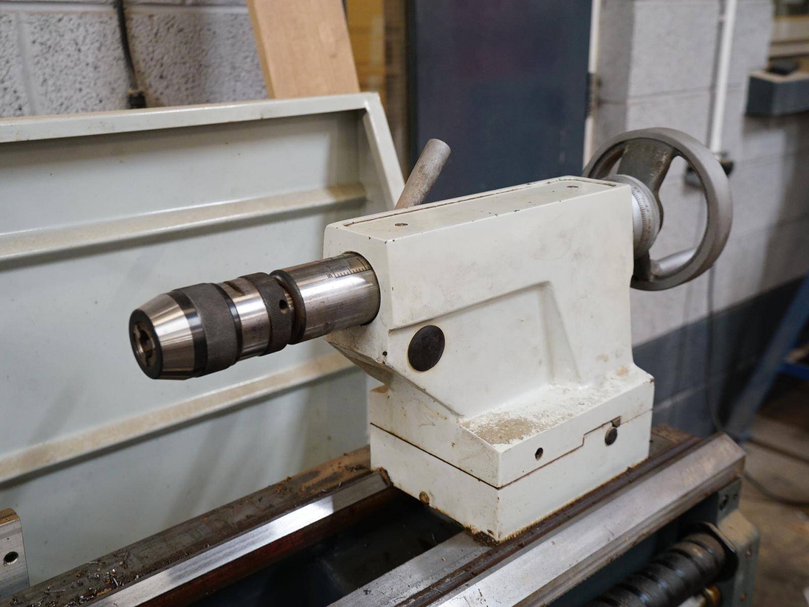 OPTIMUM Guide and traction spindle lathe Lathe D420x1000DPA buy