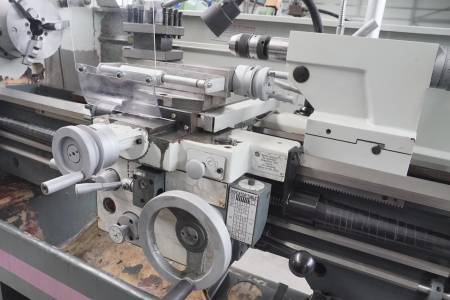 Guide and traction spindle lathe OPTIMUM Lathe D420x1000DPA Guide and traction spindle lathe OPTIMUM Lathe D420x1000DPA - Thumbnail 9