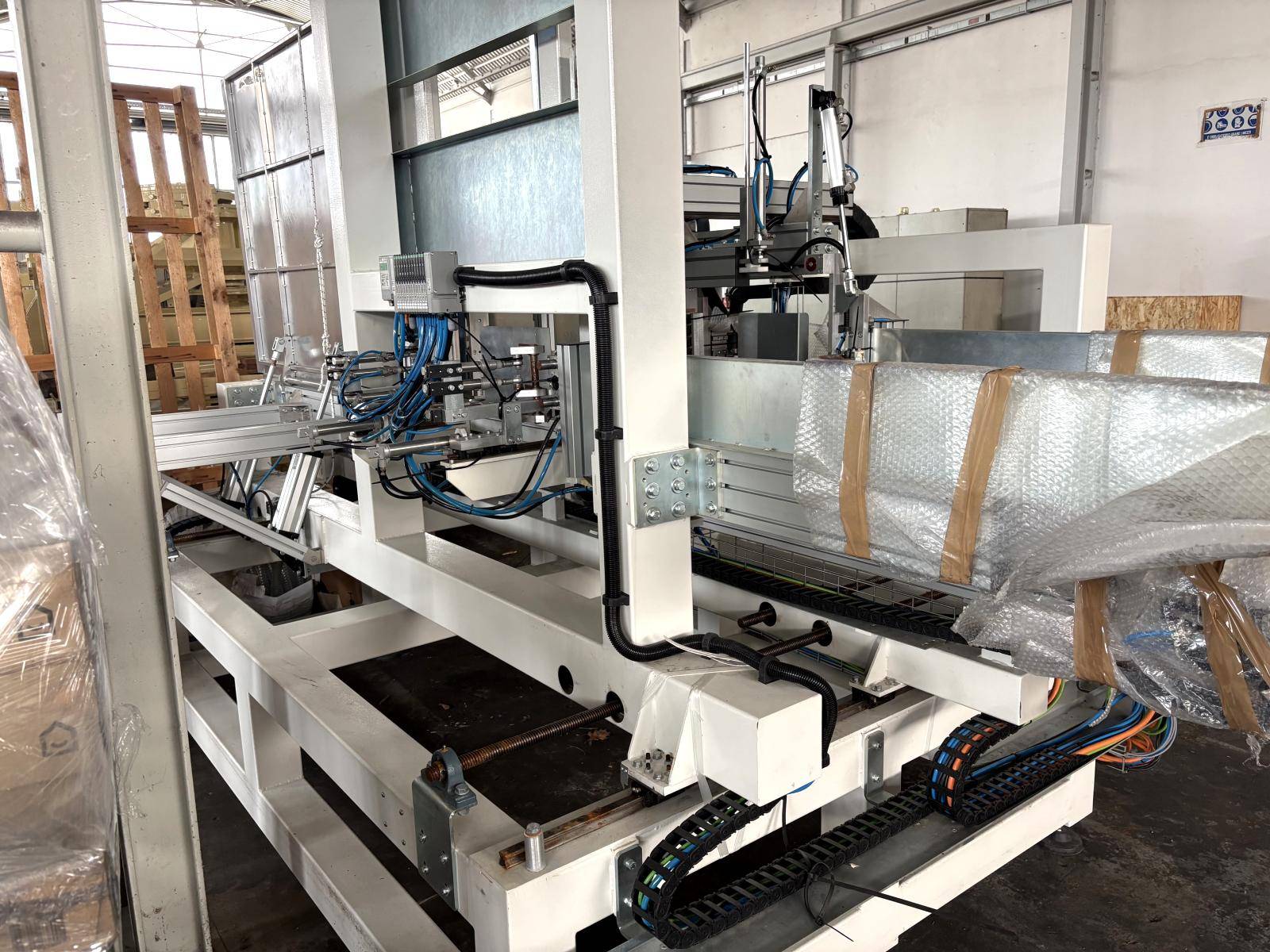 Box folding machine SCM Box folding machine SCM - Thumbnail 3