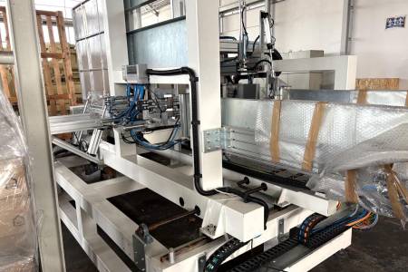 Box folding machine SCM Box folding machine SCM - Thumbnail 4