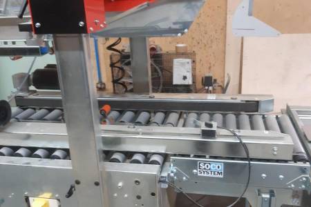 Box folding machine SOCO SYSTEM A/S F-100P + T-402-5-8-7 Box folding machine SOCO SYSTEM A/S F-100P + T-402-5-8-7 - Thumbnail 4