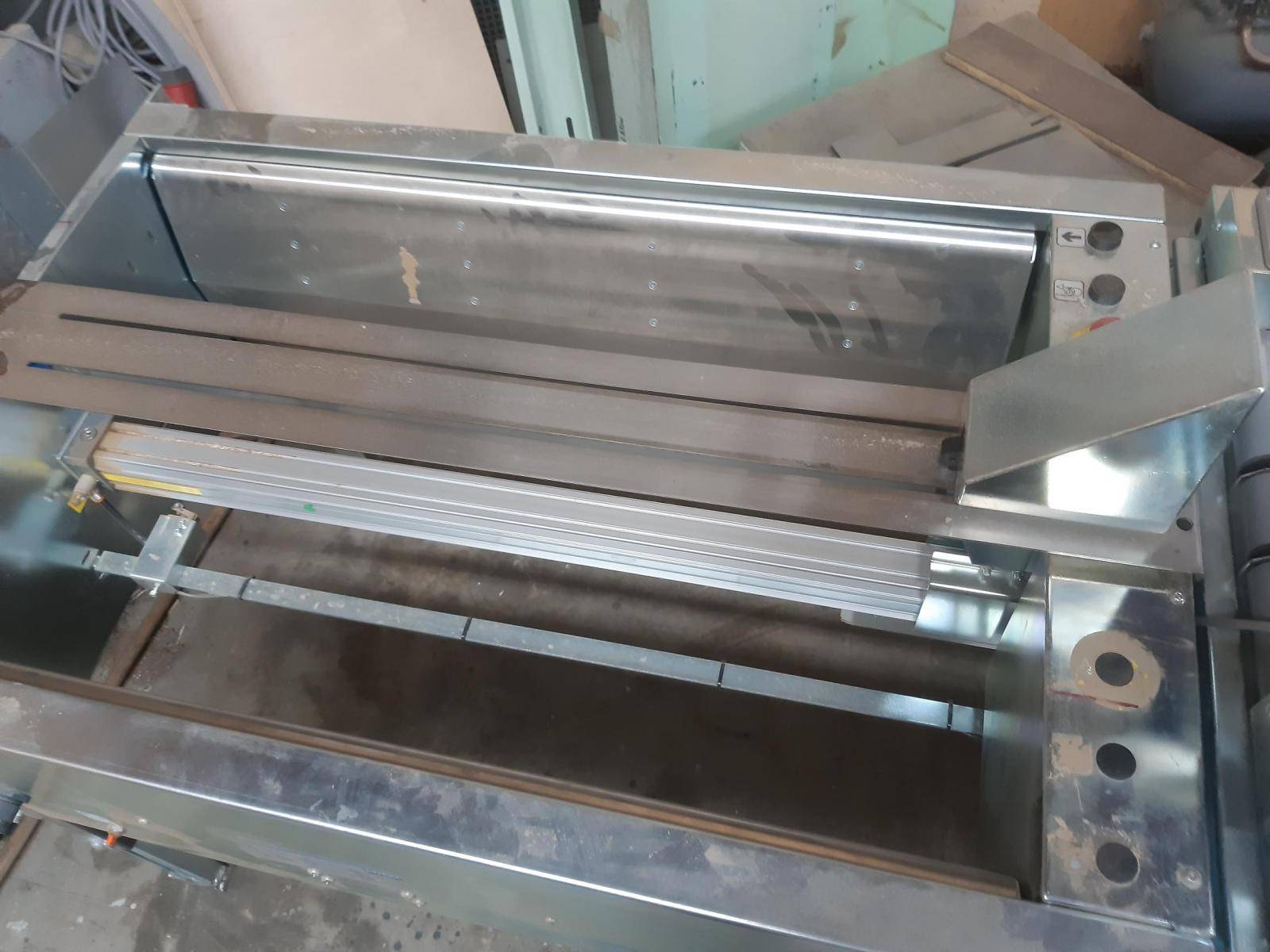 Box folding machine SOCO SYSTEM A/S F-100P + T-402-5-8-7 Box folding machine SOCO SYSTEM A/S F-100P + T-402-5-8-7 - Thumbnail 13