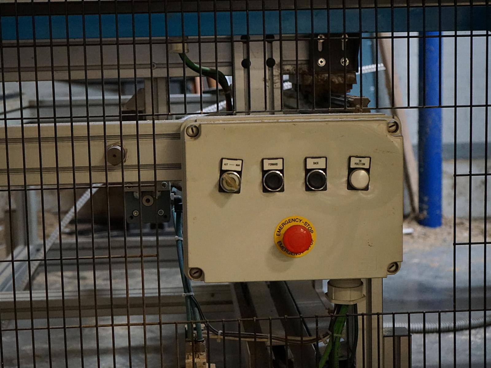 RE.M Vertical CNC machining centre PILOT 20 08 buy second-hand