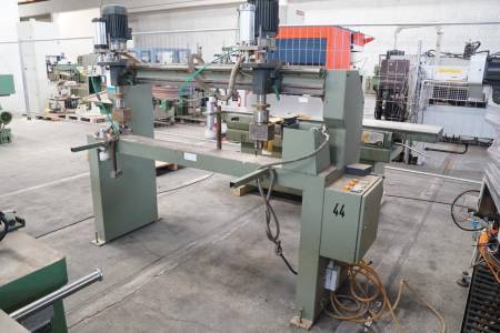 Multi-spindle drilling machine SOENEN HENDRIK N.V. Multi-spindle drilling machine SOENEN HENDRIK N.V. - Thumbnail 4