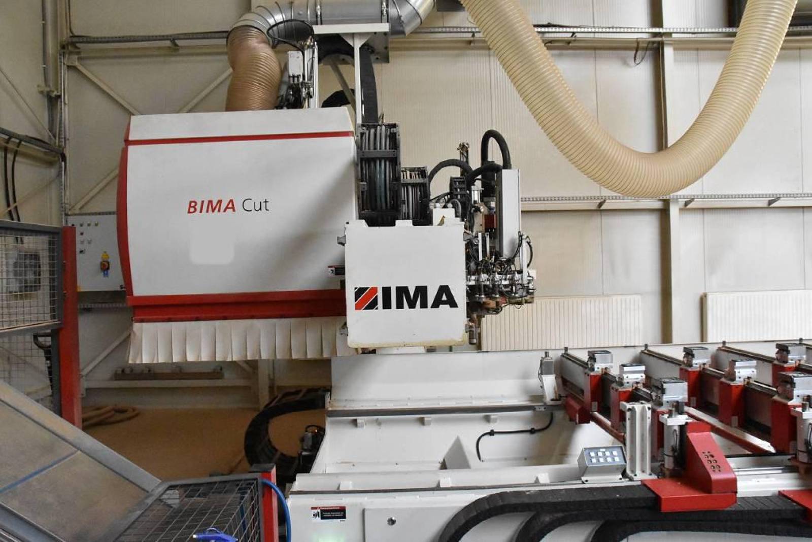 IMA CNC machining centre BIMA CUT V/140/300 buy second-hand