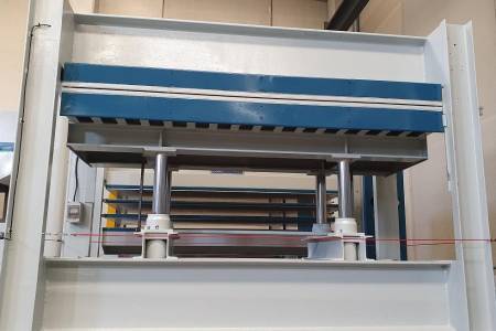 Veneer press KOLMAG Veneer press KOLMAG - Thumbnail 4