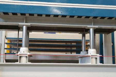 Veneer press KOLMAG Veneer press KOLMAG - Thumbnail 5
