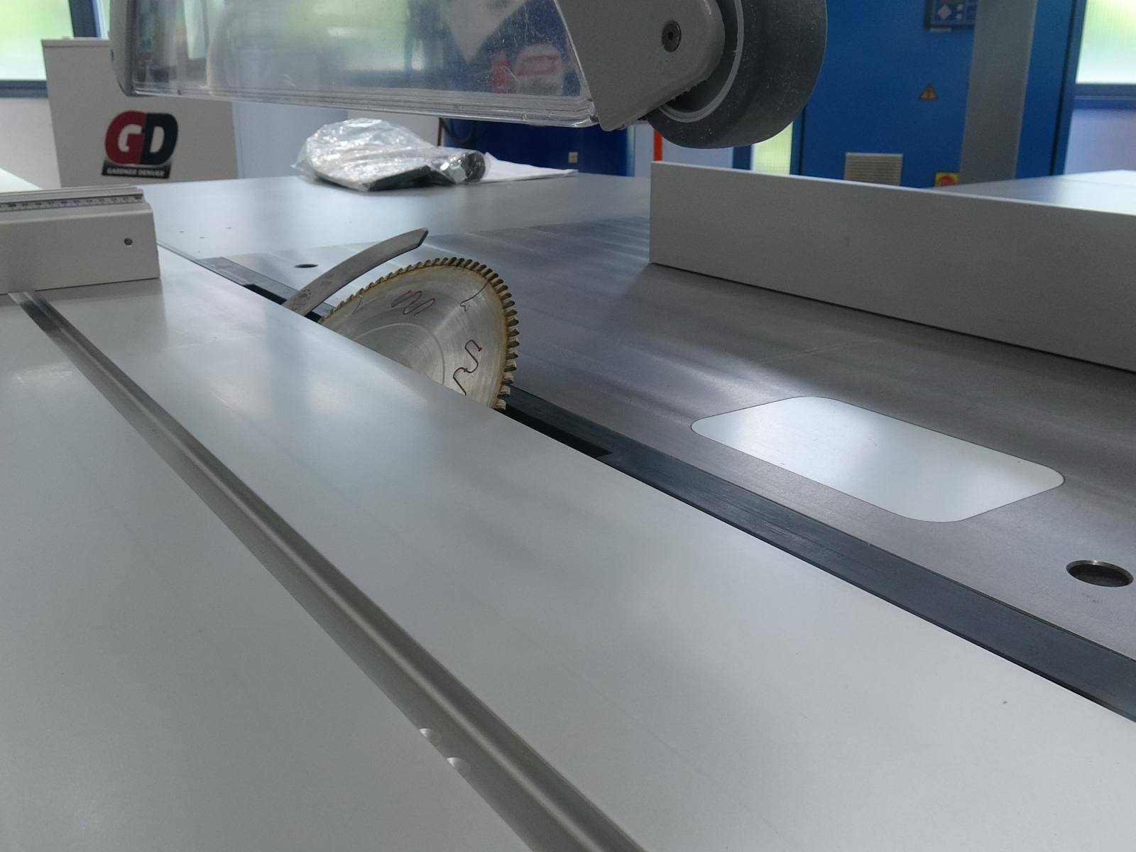 FORMAT 4 Sliding table saw KAPPA 450 c-tech silber buy second-hand