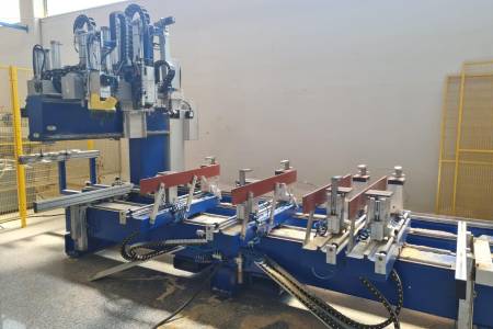 CNC machining centre for windows/doors NUOVA PROGETTI NP 12 - 2TA CNC machining centre for windows/doors NUOVA PROGETTI NP 12 - 2TA - Image 1