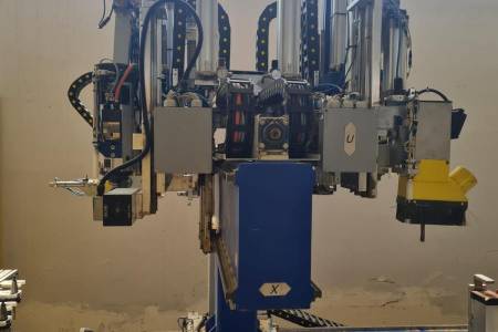 CNC machining centre for windows/doors NUOVA PROGETTI NP 12 - 2TA CNC machining centre for windows/doors NUOVA PROGETTI NP 12 - 2TA - Thumbnail 2