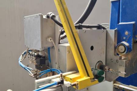 CNC machining centre for windows/doors NUOVA PROGETTI NP 12 - 2TA CNC machining centre for windows/doors NUOVA PROGETTI NP 12 - 2TA - Thumbnail 4