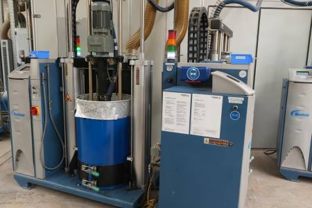 NORDSON VERSADRUM VD 200 x 4 NORDSON VERSADRUM VD 200 x 4 - Thumbnail 2