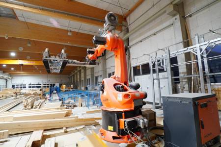 KUKA KR 300 KUKA KR 300 - Thumbnail 2