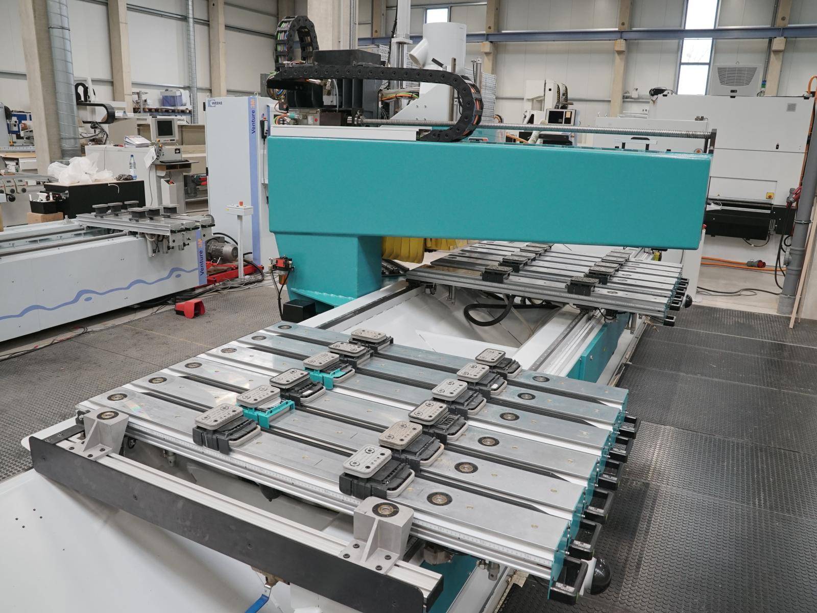 HOLZ-HER CNC machining centre UNI-MASTER 7226 buy second-hand