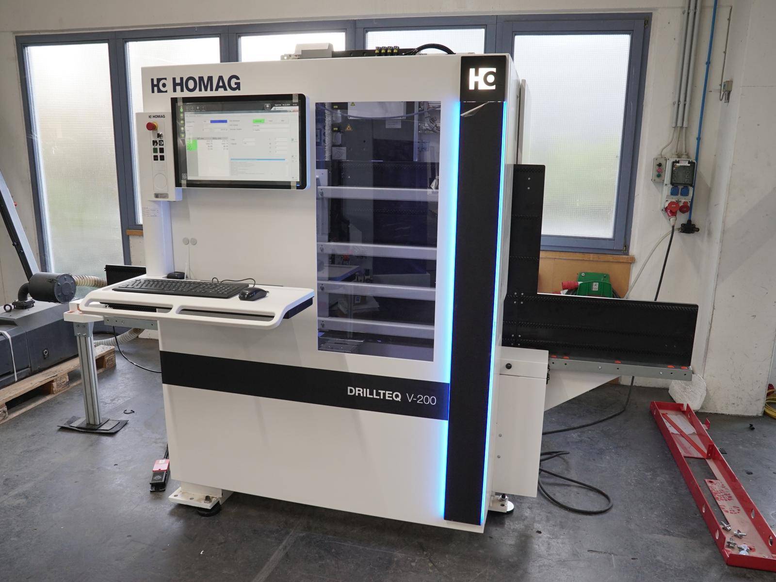 Homag Vertical HOMAG Centre d'usinage-CNC vertical DRILLTEQ V -200 BHX 055 Acheter d ...