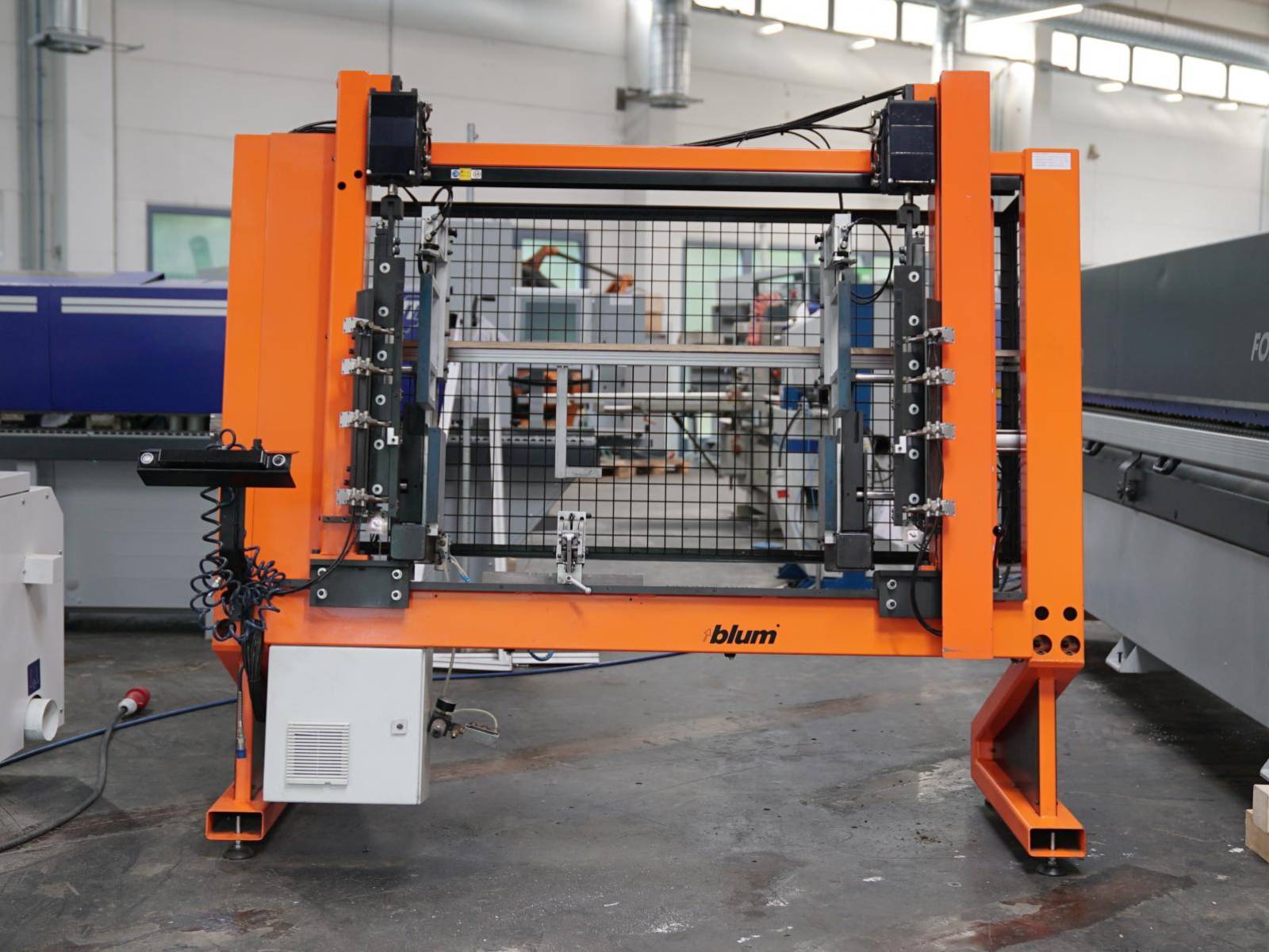 BLUM Drawer clamp ZMM 6300 .ON BOXPRESS buy second-hand