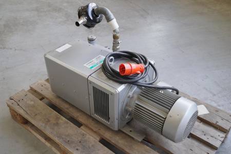 Vacuum pump ELMO RIETSCHLE VTA 100 C Vacuum pump ELMO RIETSCHLE VTA 100 C - Thumbnail 2