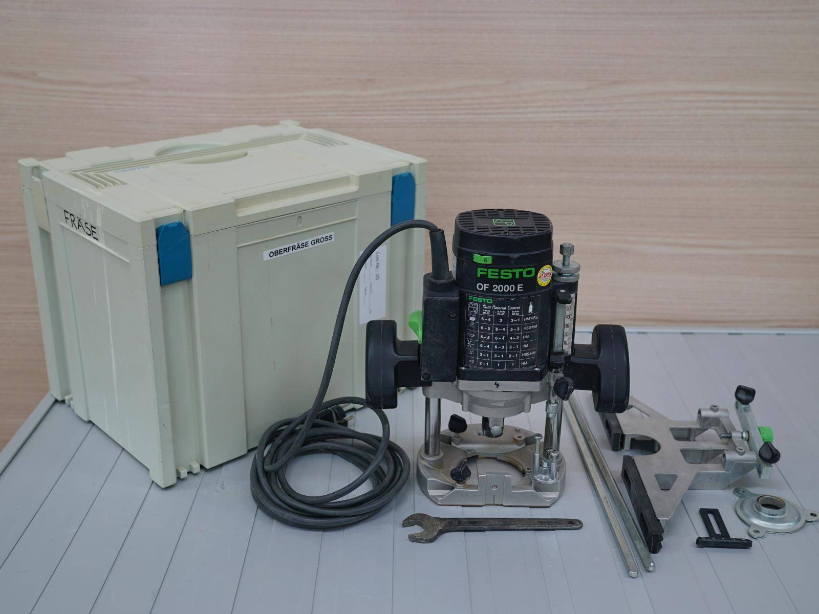 Auction FESTO Hand router OF 2000E