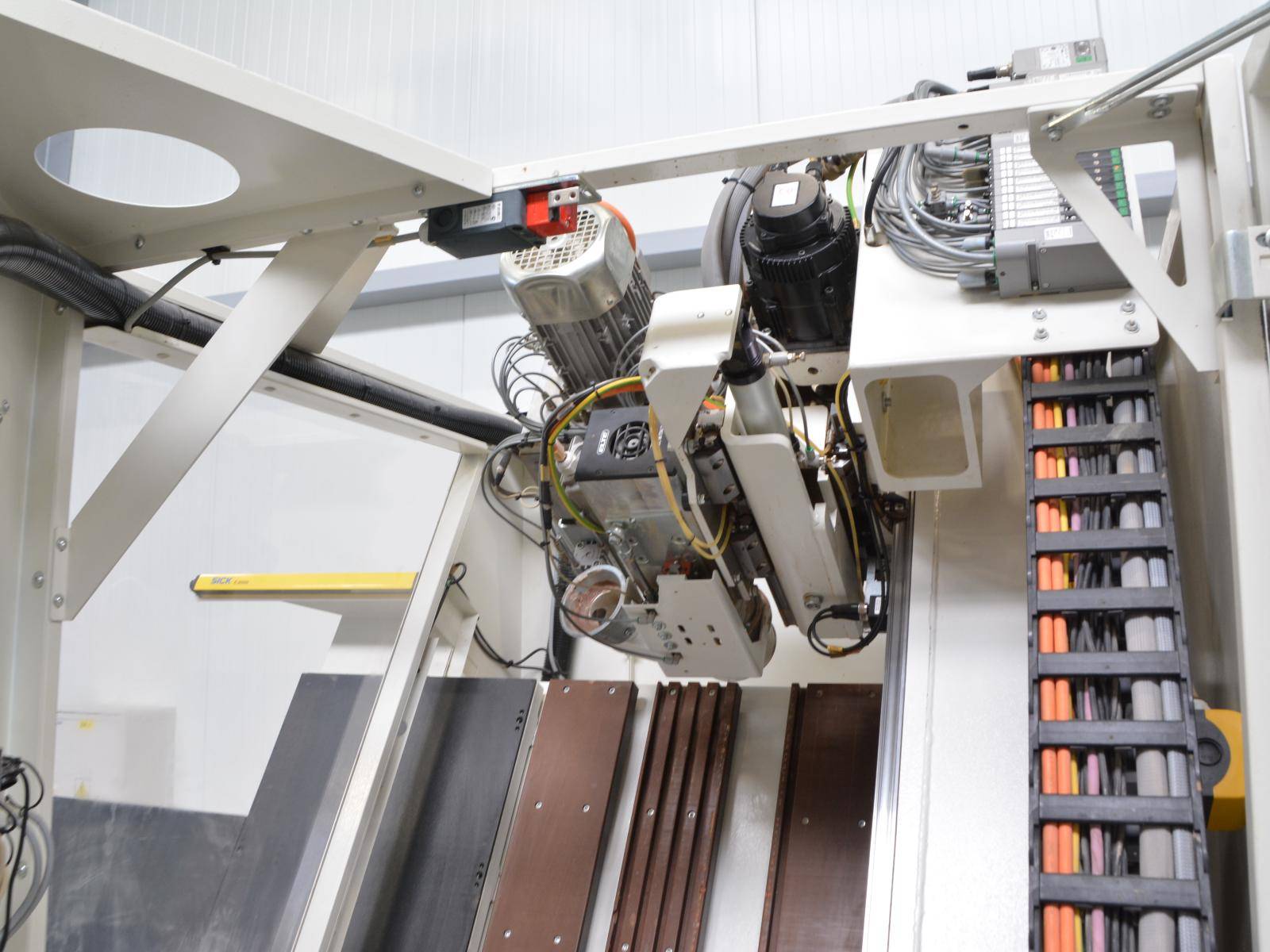 SCM Vertical CNC machining centre CYFLEX F900 buy second-hand