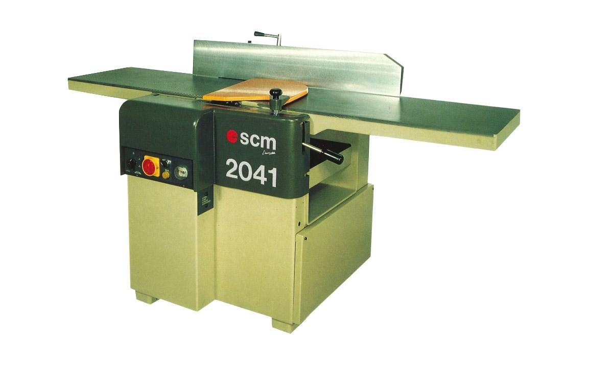 SCM 2041 FS - WOOD TEC PEDIA