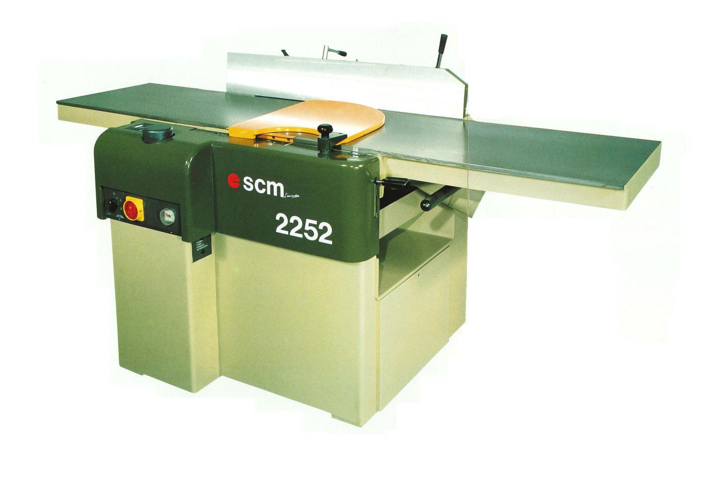 SCM 2252 - WOOD TEC PEDIA