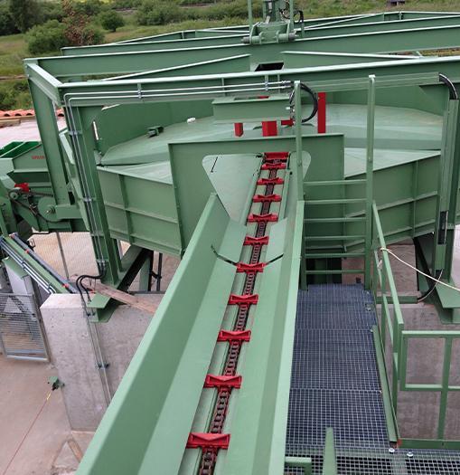 SPRINGER Log conveyor - WOOD TEC PEDIA